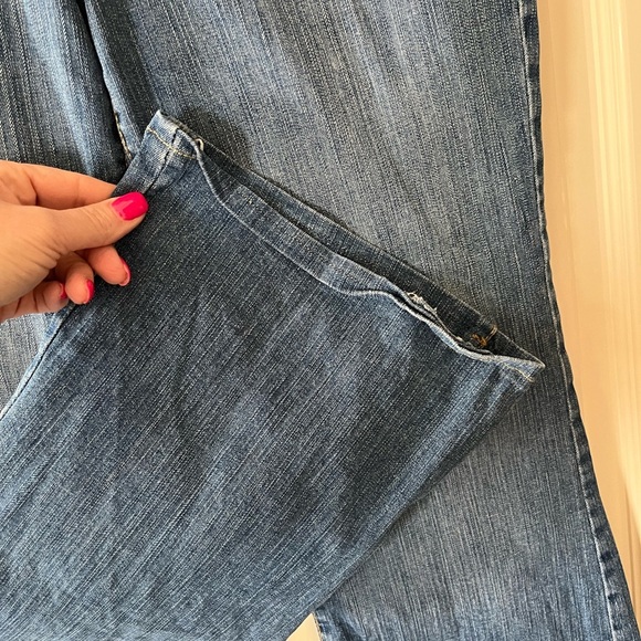 Grane Juniors Medium Wash Boot Cut Jeans Size 9 - Picture 5 of 16